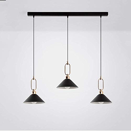 Lustre en bois massif et finitions fer forgé, l'élégance d'un plafonnier moderne