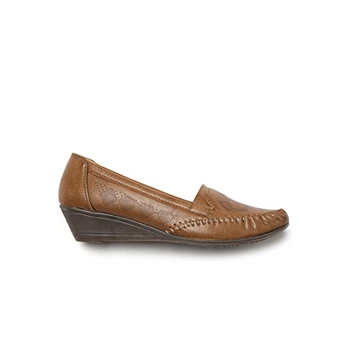 Image of Everly Women Synthetic Beige Loafers - MNT6004MNS36