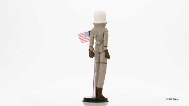 Barbie Miss Astronaut Edición 60 Aniversario – Muñeca Coleccionable Con Traje Plateado, Botas Marrones Y Casco, Estilo Retro 1965