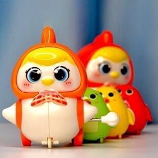 Image of Chicken Toy for Kids, Magnetic Hen with Chick, Wind-up Crawling Duck, Cute Walking, Baby Crawling for Boys and Girls, Animal Wind up Toy Set (Chicken Toy Orange)