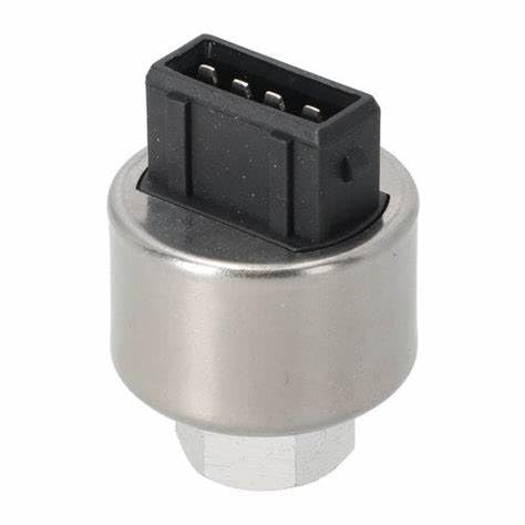 82019426 Air Conditioning Line Pressure Switch 0.44" x 20 Female Thread Fits Case IH MXM120 MXM130 MXM140 MXM155 MXM175