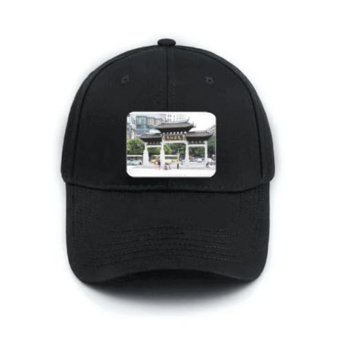 Casquette de baseball noire contre les reflets en photo d'architecture