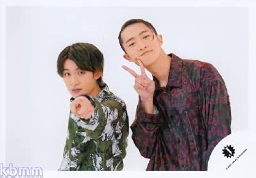 Man 公式写真 2019~2020(向井康二岩本照多め) 56枚 Amazon.co.jp: Snow Man 公式 生 写真（岩本照・向井康二