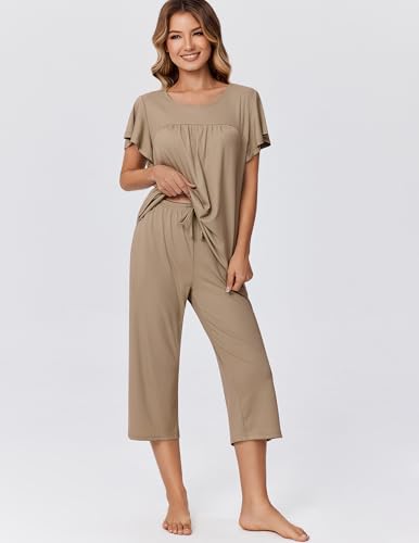 Ekouaer Capri Pajamas for Women Set Short Sleeve Lounge Set Soft Sleepwear Pullover Top and Pants3
