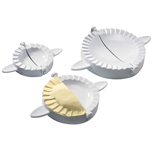 Westmark Set para hacer Raviolis/Empanadas, Cortador de 3 piezas, Ø 9,5/12/15,5 cm, Libro de recetas, Plástico, Blanco, 61342260 | Ya disponible en tu tienda friki favorita! En mundofriki.es! Westmark Set para hacer Raviolis/Empanadas, Cortador de 3 piezas, Ø 9,5/12/15,5 cm, Libro de recetas, Plástico, Blanco, 61342260 | Ya disponible en tu tienda friki favorita! En mundofriki.es!