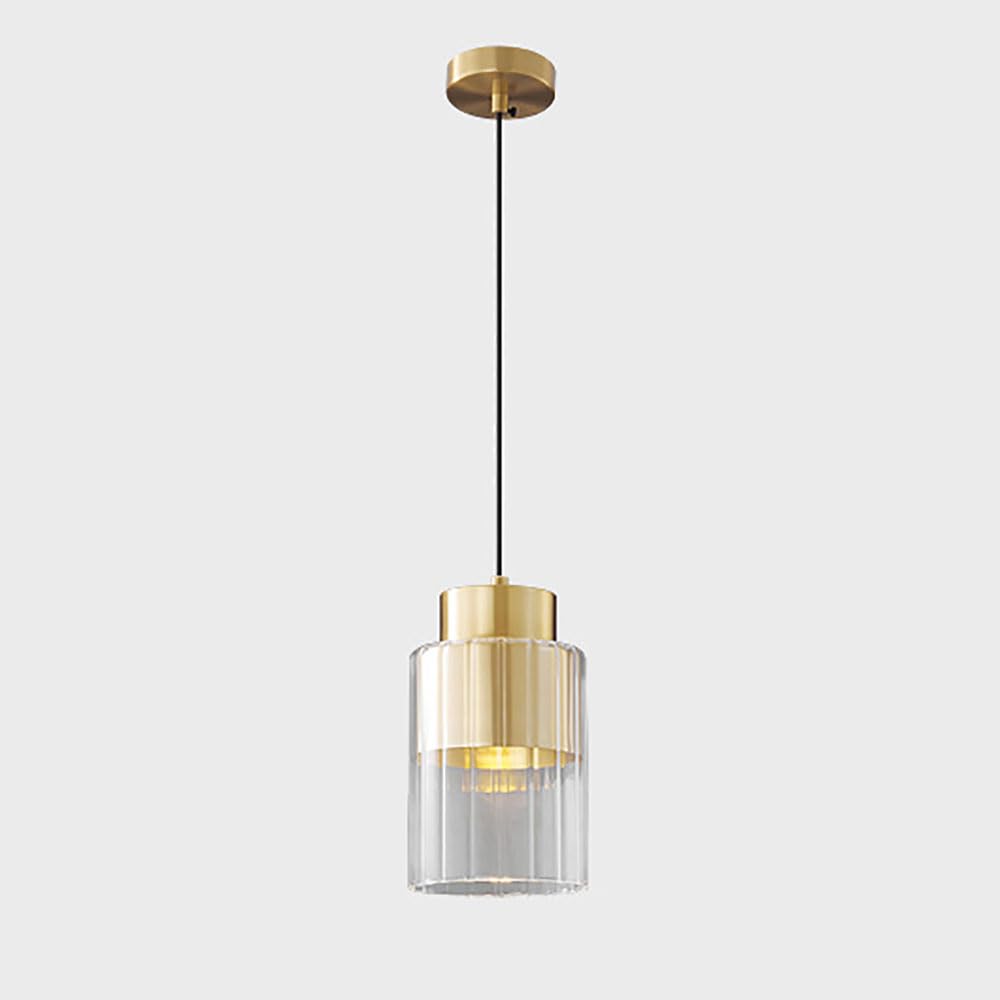 Mini suspension de chevet en laiton pour créer une ambiance feutrée de chambre