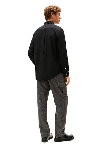 Image of Tommy Hilfiger Men's Long Sleeve Oxford Shirts in Regular Fit, Men's Button Down Shirts, Also Available in Big and Tall