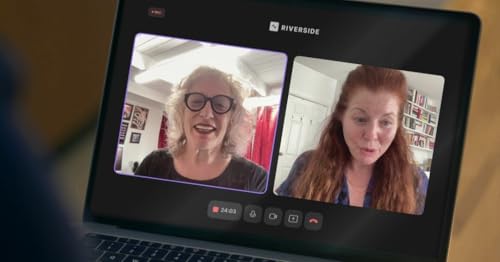 Love Me: How Exploring Intimacy Transformed Marianne's Life Podcast Por  arte de portada