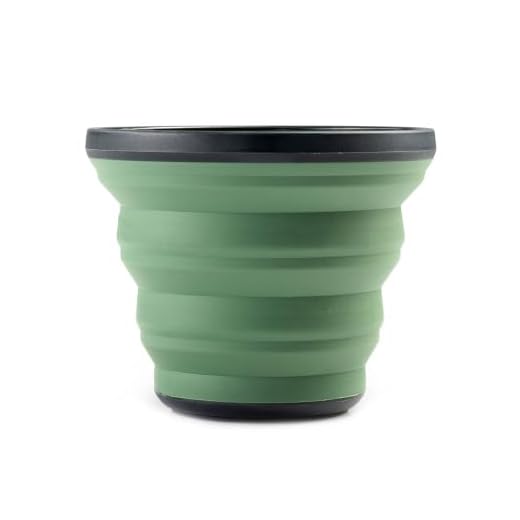 GSI Outdoors 79225 Escape Collapsible Cup – 17 fl oz Silicone & Nylon Camping Cup, Packs Flat to 0.7 Inches for Backpacking, Hiking, Travel & Outdoor Coffee, Green