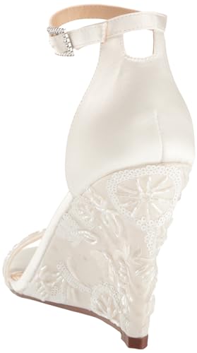 Betsey Johnson Women's Ivan Wedge Sandal3