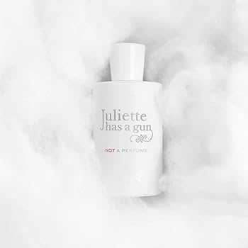 Amazon.com: Juliette Has A Gun Not A Perfume Eau de Parfum Spray
