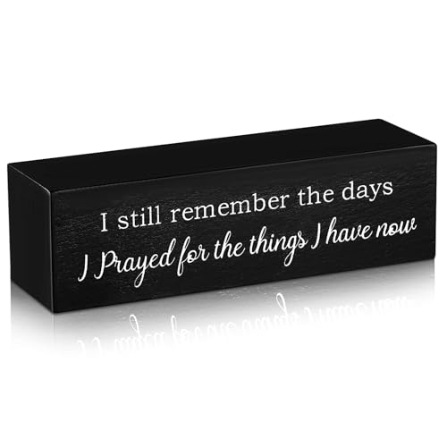 Rustic Wooden Farmhouse Christian Decor Sign Inspirational Religious Tabletop Plaque with Grateful Prayer Quote, Durable Wood Block for Office, Home, Bookshelf, Tiered Tray(Black)