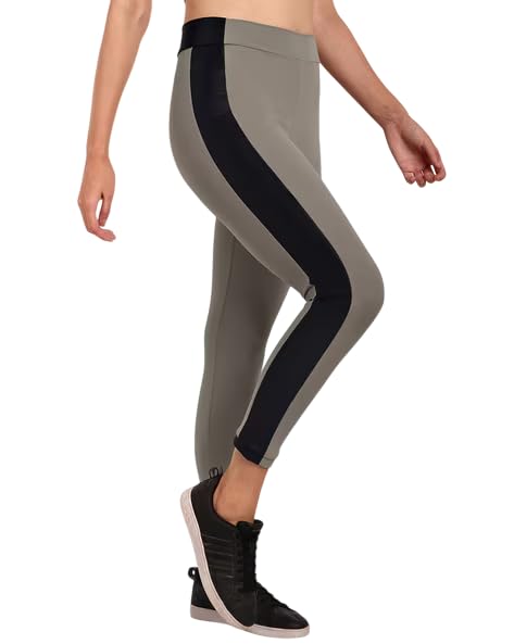 Image of Women's 3 /4th Length Super Stretch Sports Leggings | Snug Fit | Moisture-Wicking | Activewear | Gym | Yoga | Running | Exercise | Fashionable | Trendy Jeggings