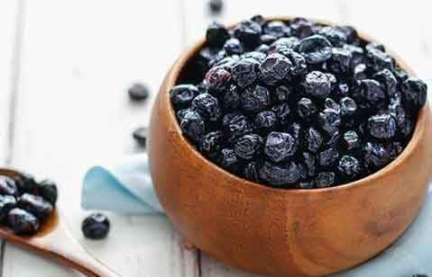Image of FROZEN NUTS Premium Dried Blueberries | Sweet & Juicy Natural Berries | Rich in Antioxidants | Healthy Snack for Kids & Adults | Ideal for Snacking, Smoothies, Baking & Desserts (100g)