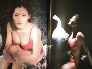 Amazon.co.jp: 綾瀬はるか 写真集 ひと夏・・・。 185円 : ホーム