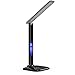 kwmobile Lampe de table LED - Lampe de bureau multifonction heure réveil calendrier température - Lumière réglable et port USB - Ecran LCD - noir