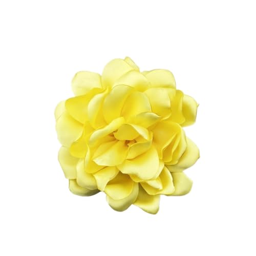 Broche fleur en tissu rose une idée cadeau poétique et élégante pour femme