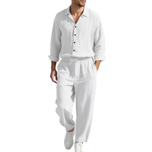 Combinaison homme plage au printemps avec chemise légère et pantalon fluide pour vos escapades