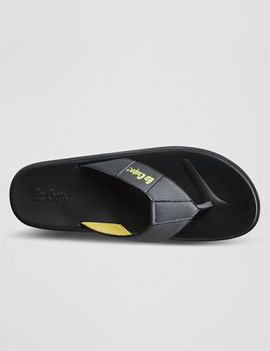 Image of Men's logo print flip-flops slippers