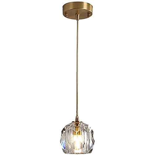 Candelabro de cristal en espiral para iluminar tu escalera y comedor