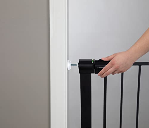 Image of Safety 1st Easy Install 28'' Walk Thru Gate, Fits Between 29'' and 38'', Black, 1-Pack,(GA105CBLK)