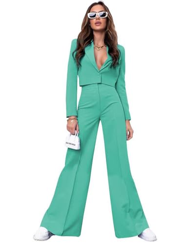 Costume deux pièces femme pour résoudre le manque de confort des tailleurs de bureau rigides