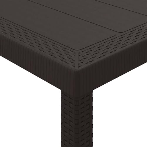 Patio resistente con este conjunto de comedor de polipropileno 8
