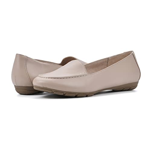 Image of CLIFFS BY WHITE MOUNTAIN Women's Gracefully Tailored Loafer Flat