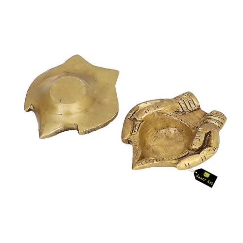 Image of Brass (4 inches and 500g) 4 Side Akhand Small Diya Ethnic Design Handmade Curved Oil Wick Antique Kuber Deepak Lamp for Home Decor Temple Puja Office Decoration Festival Gift (2, Hand Diya)