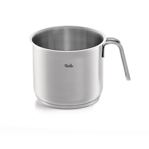 Fissler Sveto Milchtopf 1,5 L – Edelstahl 18/10, Topf für Milch, Saucen & Suppen, Schüttrand, Messskala, Induktion, alle Herdarten