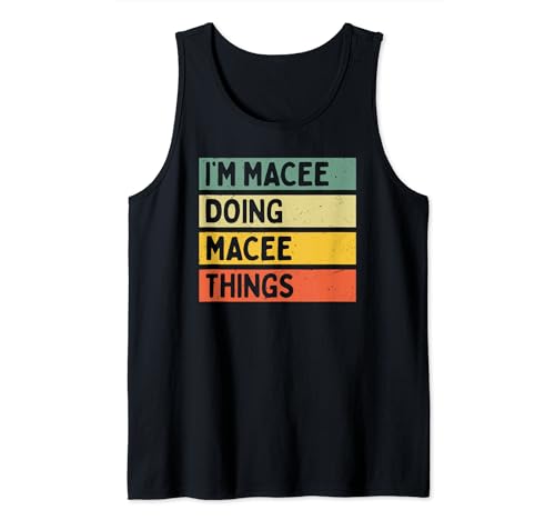 Citazione personalizzata nome con effetto testo usurato come idea regalo personale o abito di coppia abbinato per Macee. Sono disponibili anche molti altri nomi personalizzati.