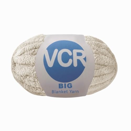 Image of VCR Pale Yellow Yarn, 200 Grams Big Chunky Hank, 22 Meters Length, Suitable for Knitting Blankets and Pillows, 100% Polyester Yarn Ball for Crochet DIY, Soft Threads, Pack of 1