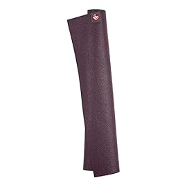 Manduka eKO Superlite Yoga Mat for Travel – Lightweight, Easy to Roll and Fold, Durable, Non Slip Grip, 1.5mm Thick, 71 Inch