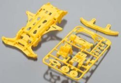 Amazon.co.jp: タミヤ 強化VSシャｰシ(イエロｰ)(ミニ4駆限定) (ミニ四駆