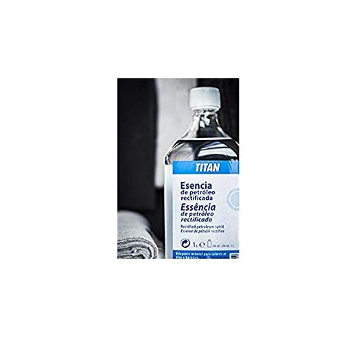 ESENCIA DE PETROLEO RECTIFICADA 250 ML TITAN