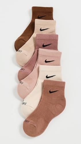 Nike Women's Everyday Plus Cushioned Socks 6 Pack2