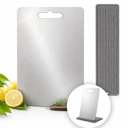 Persavibe Tabla de Cortar Acero Inoxidable | Doble Cara | Higiénica y Sin Olores | Apta Lavavajillas | Colgable y con Alfombrilla de Secado (34x23cm)