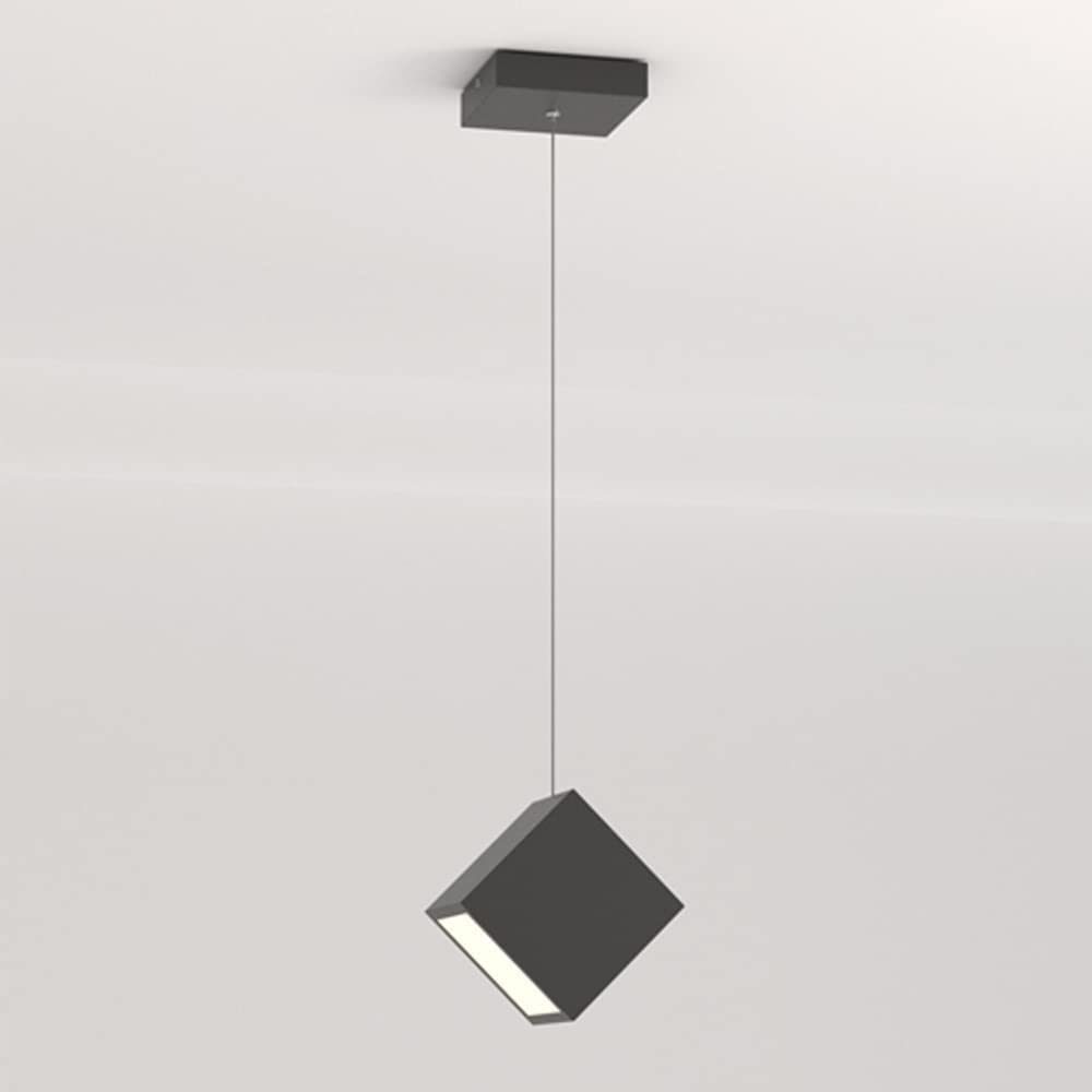 Lámpara de araña de metal negro mate con diseño geométrico y alta durabilidad