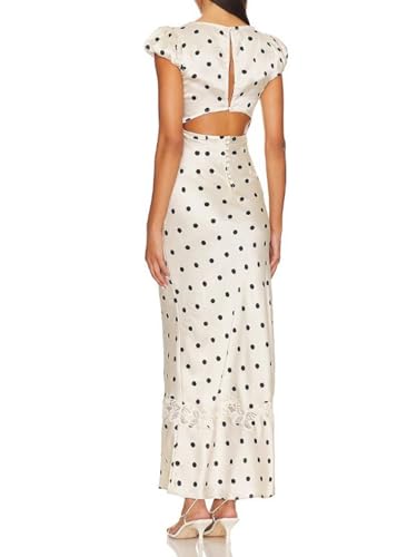 Robe de soirée blanche à pois pour un dîner romantique