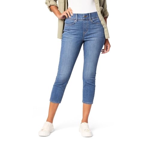 Signature by Levi Strauss & Co. Gold Women's Totally Shaping Ultimate Pull-on Capri (Available in Plus)