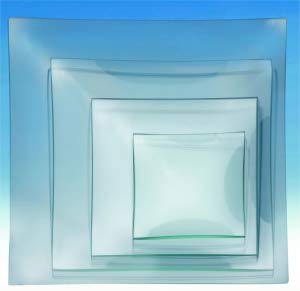 Assiette en verre carrée 10 x 10 cm.