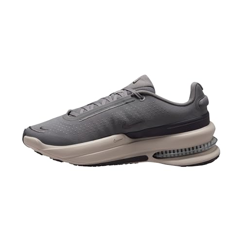 Image of Nike Mens Air Zoom Upturn Sc Sneakers