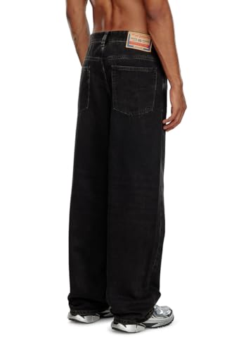 Diesel 2001 D-MACRO Relaxed Jeans2
