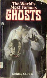 Paperback The World's Most Famous Ghosts (Archway Paperback) Book