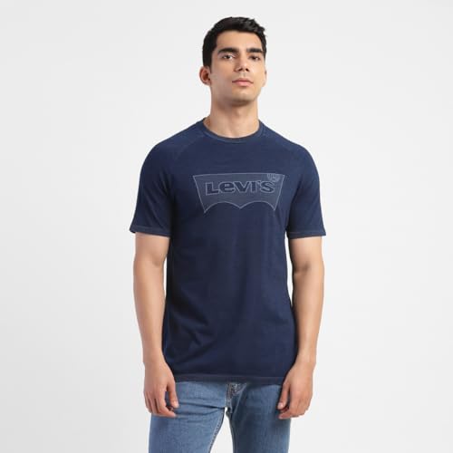 Image of Levi's Men's Regular Fit Brand Logo T-Shirt