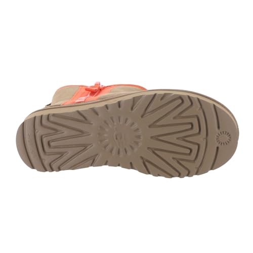 UGG Women's Classic Mini Zipper Tape Logo Boot3
