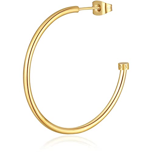 Orecchino Da Donna Di Sagapo Della Collezione Happy Ears. Orecchino Happy Ears In Acciaio 316L, Con Finitura Oro, Cerchio Grande. Lunghezza: 37 Mm. Pe