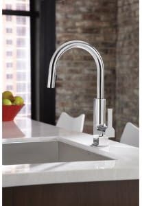 Modern Stainless Steel Pull-Down Kitchen Faucet with Eco-Friendly Flow
