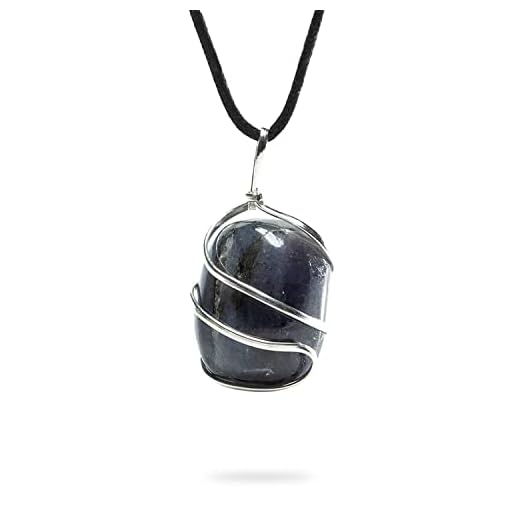 AYANA Iolite Necklace - Handmade lolite Pendant Necklace, Ethically Sourced Iolite Crystal Stone - Ideal for Aries, Taurus & Sagittarius, Aligned with Third-Eye and Crown Chakras