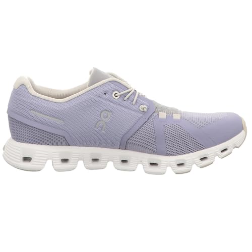 Image of On Women's Cloud 5 Sneakers